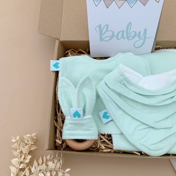 Newborn Gift Set Mint Left Side